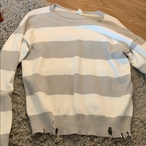 Forever 21 gray and white striped sweater ripped